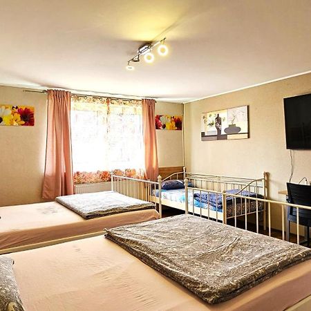 Gruendauer Monteurwohnung/Studentenwohnung ภายนอก รูปภาพ