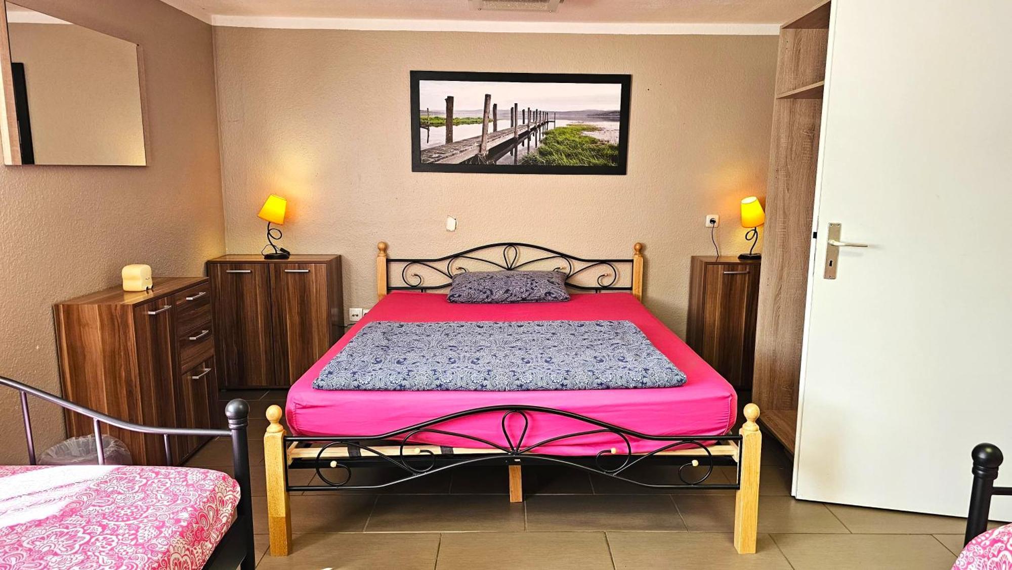 Gruendauer Monteurwohnung/Studentenwohnung ภายนอก รูปภาพ