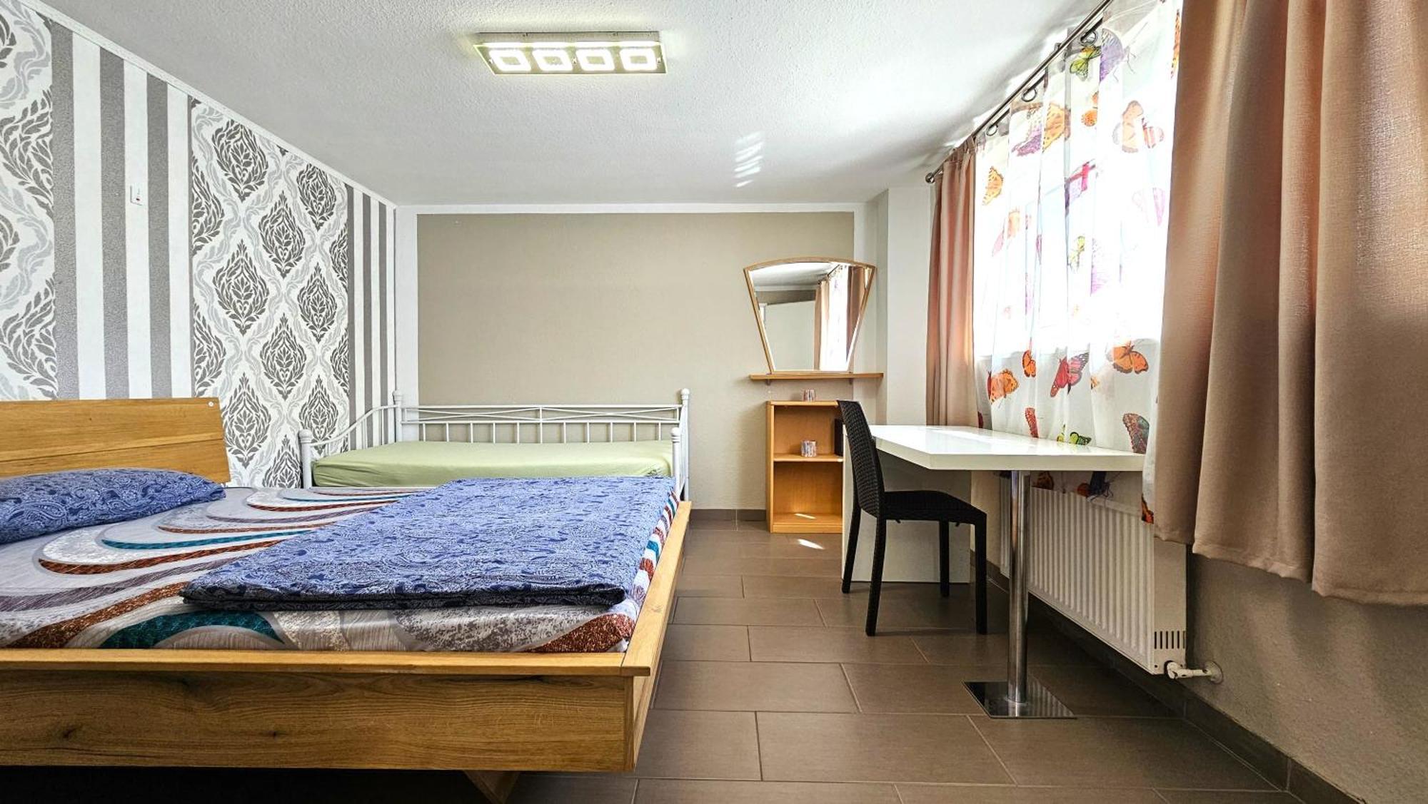 Gruendauer Monteurwohnung/Studentenwohnung ภายนอก รูปภาพ