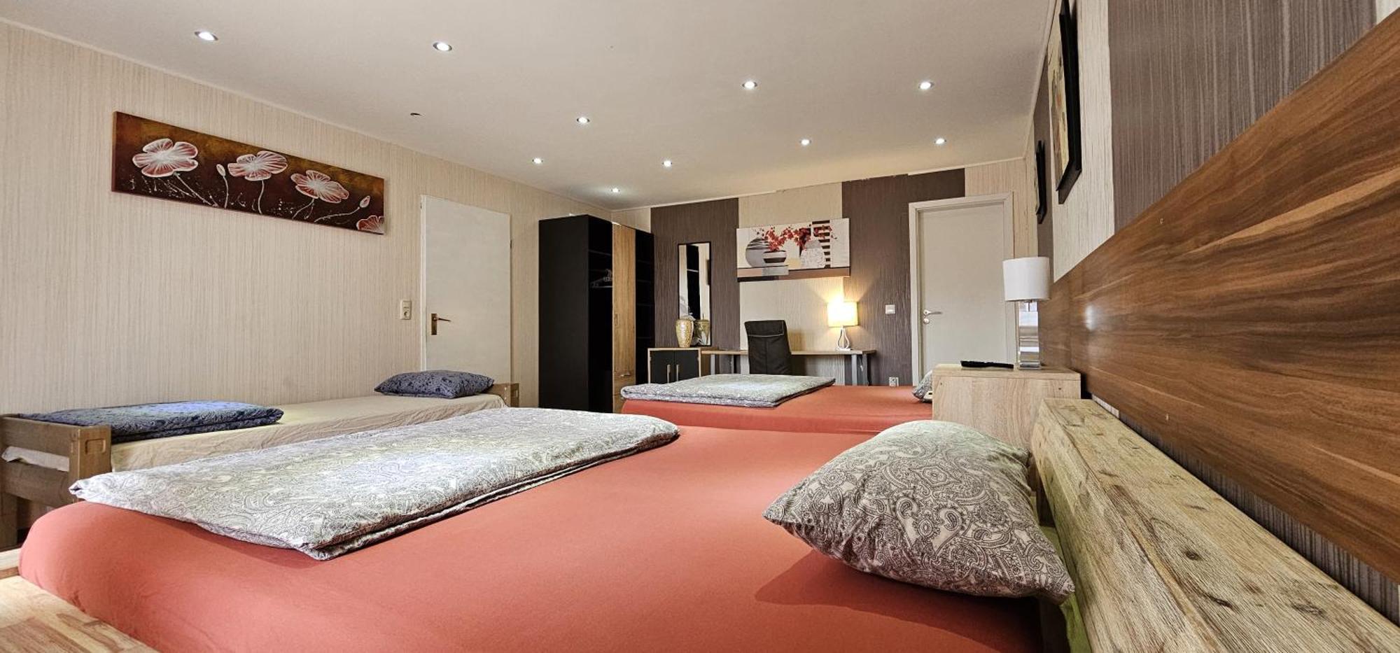 Gruendauer Monteurwohnung/Studentenwohnung ภายนอก รูปภาพ